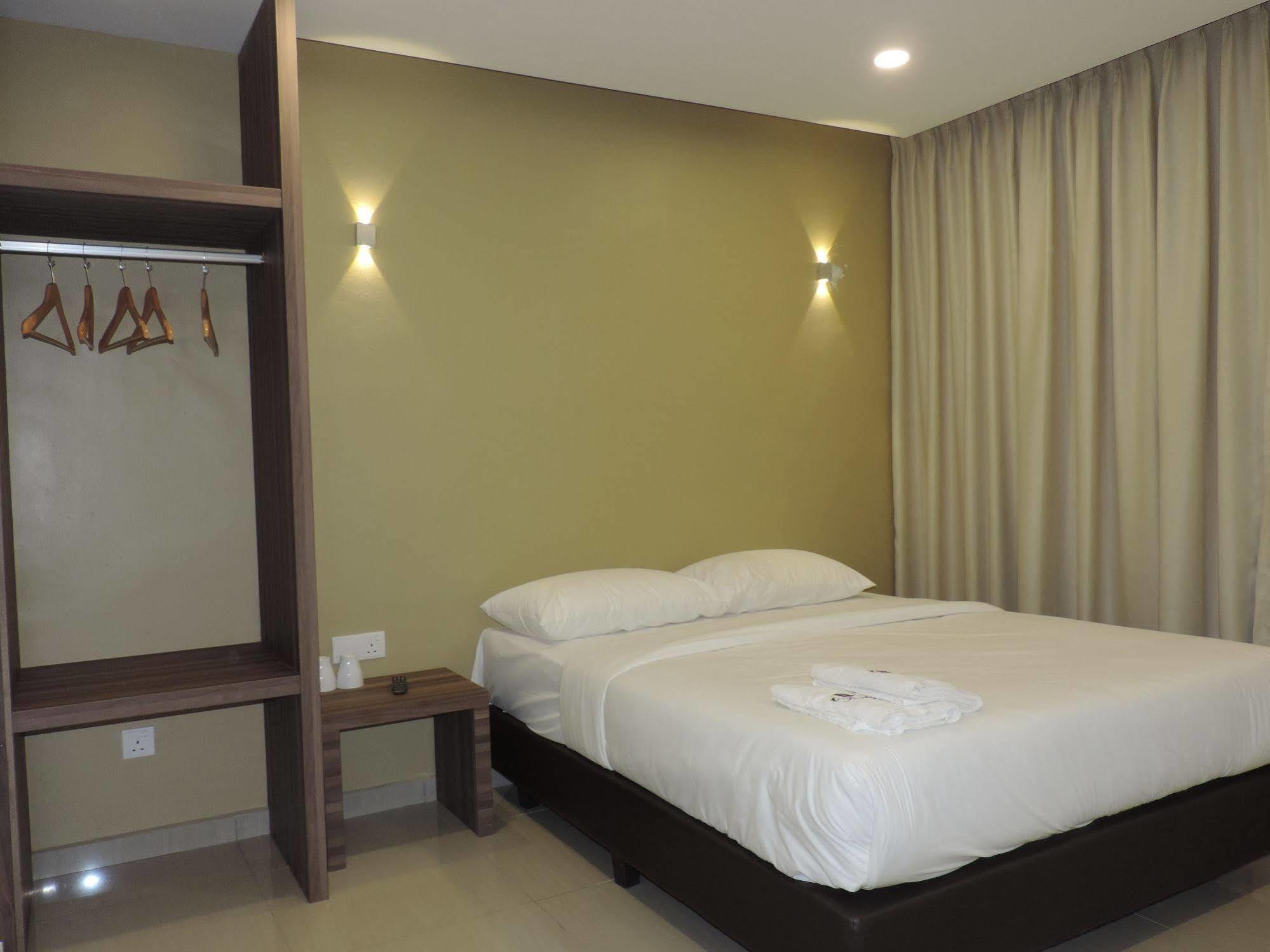 I Leaf Boutique Hotel Danga Bay 10 Minutes Bukit Indah,Angsana,Hsa Hospital,Zoo 15 Minutes Jb Centre Pasar Karat Johor Bahru Ngoại thất bức ảnh